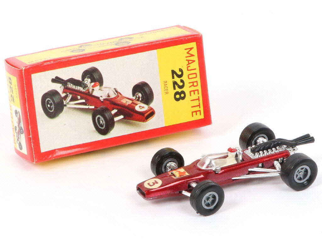 Lot 81 - MAJORETTE (FRANCE) (1)