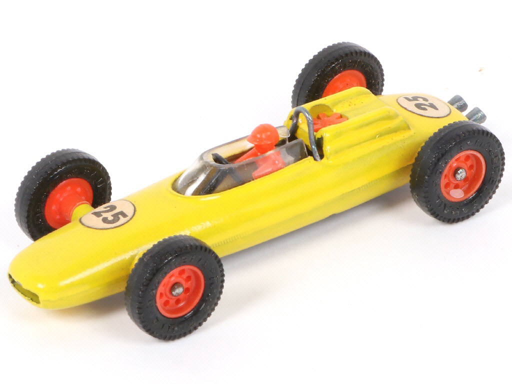 Lot 28 - MAJORETTE (FRANCE) (1)