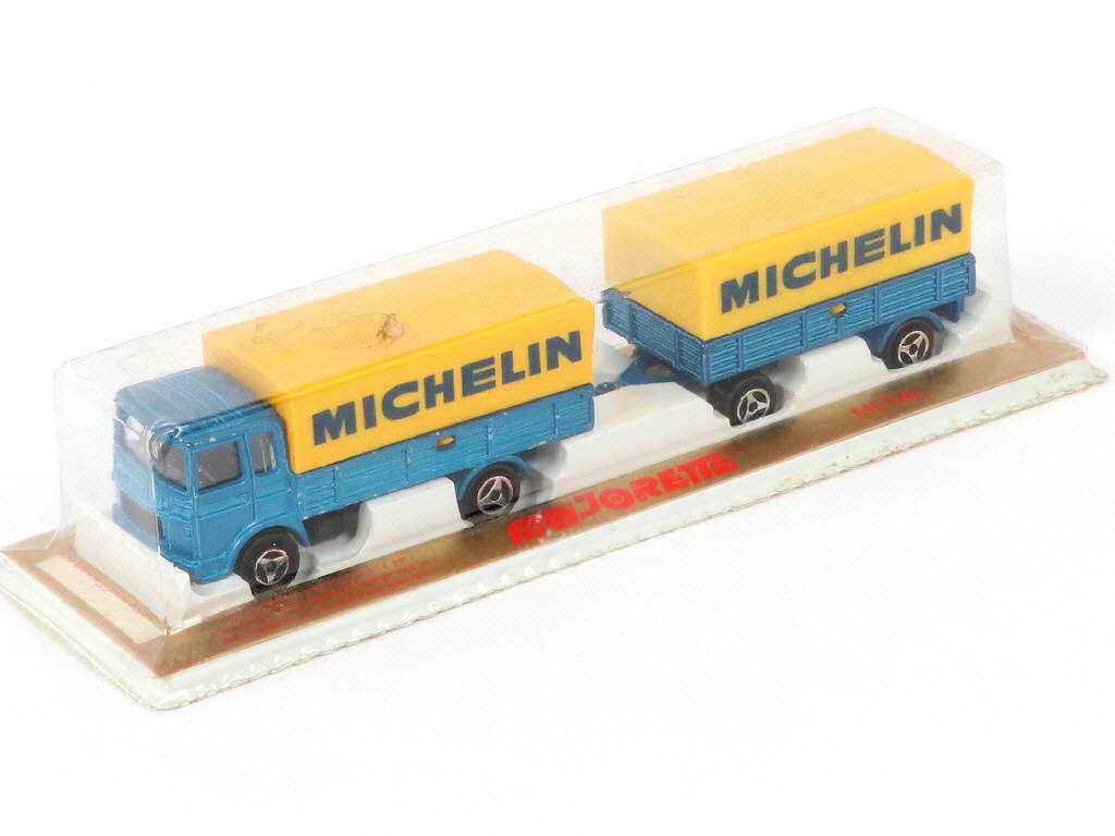 Lot 181 - MAJORETTE (FRANCE) (1)