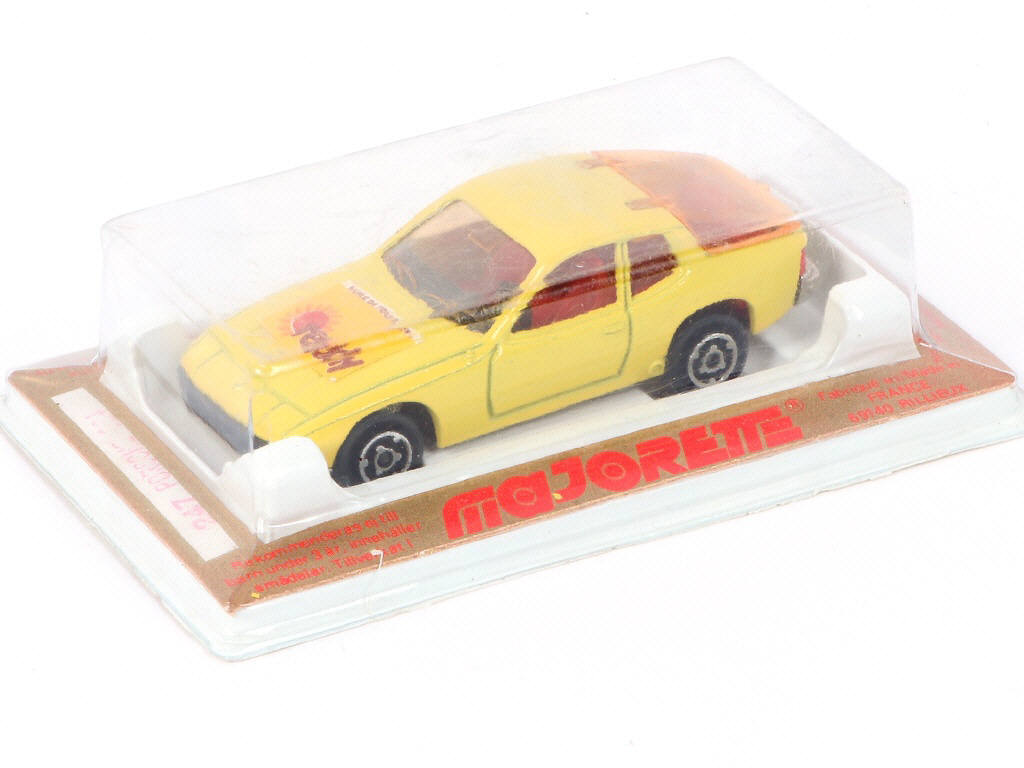 Lot 107 - MAJORETTE (FRANCE) (1)