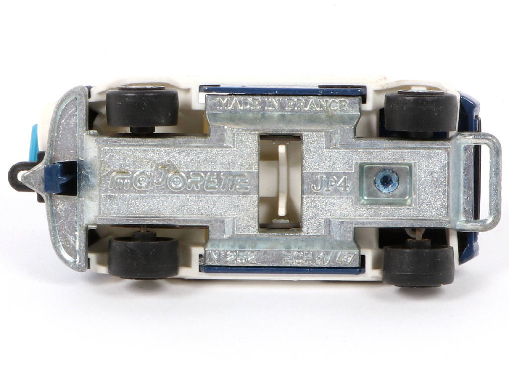 Lot 114 - MAJORETTE (FRANCE) (1)