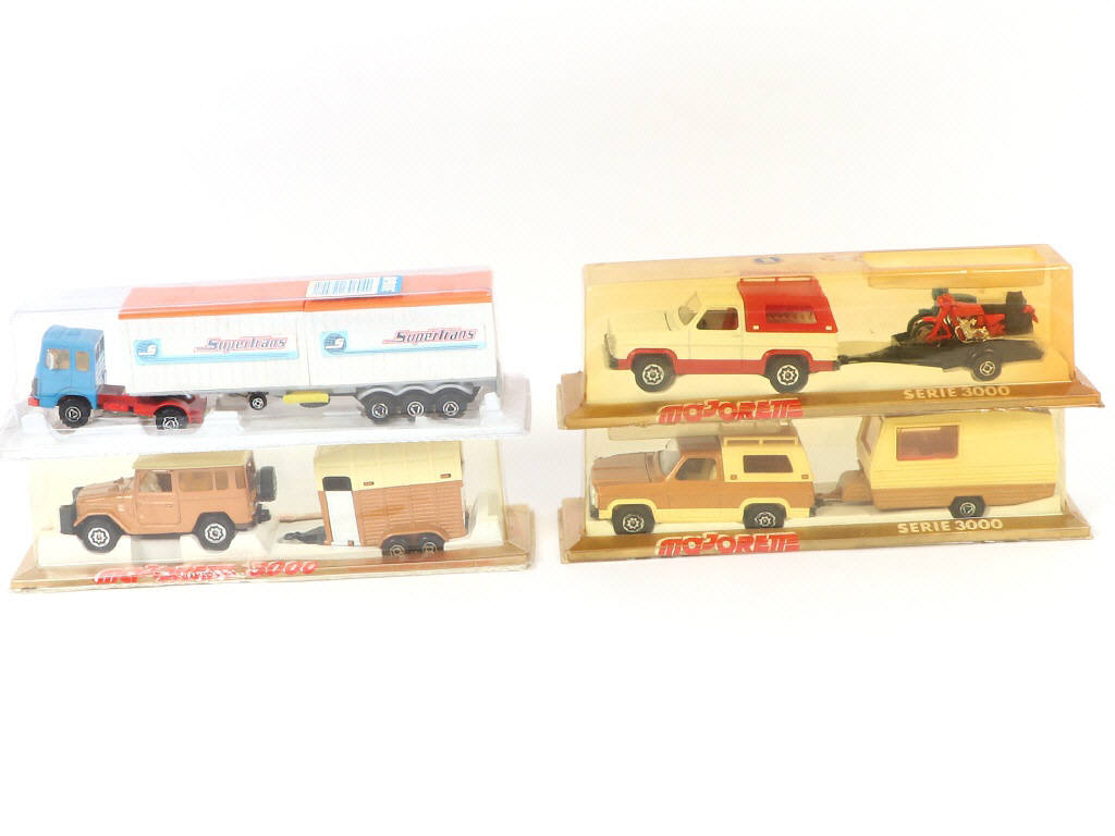 Lot 212 - MAJORETTE (FRANCE) (4)