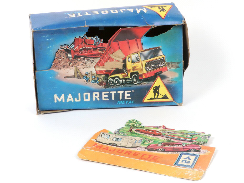 Lot 11 - MAJORETTE (FRANCE) (1)