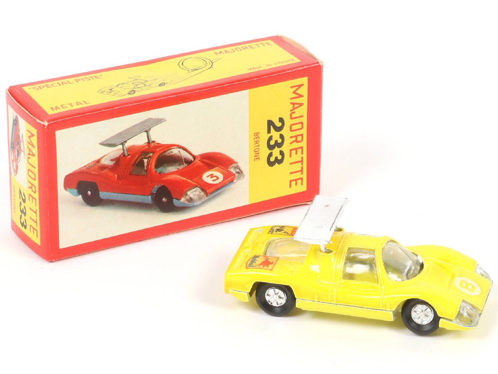 Lot 91 - MAJORETTE (FRANCE) (1)