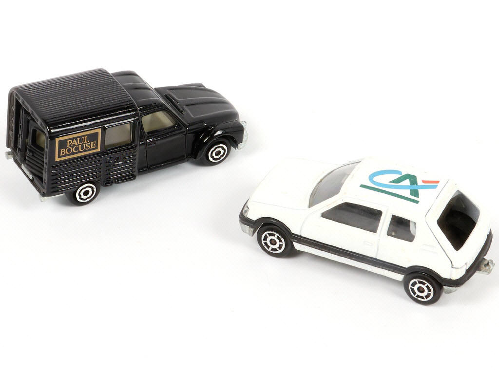 Lot 254 - MAJORETTE (FRANCE) (2)