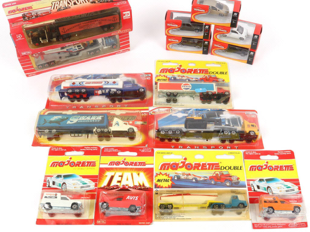 Lot 265 - MAJORETTE (FRANCE) (15)