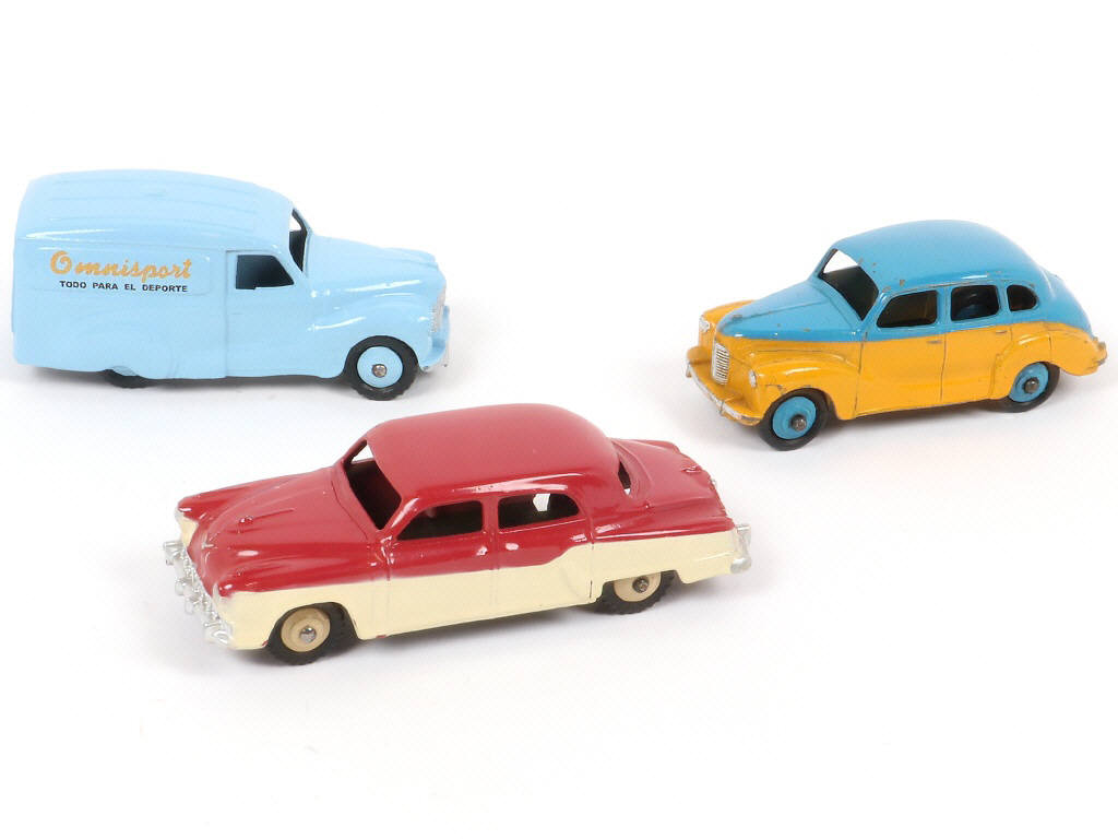 Lot 321 - DINKY TOYS (GB) (3)