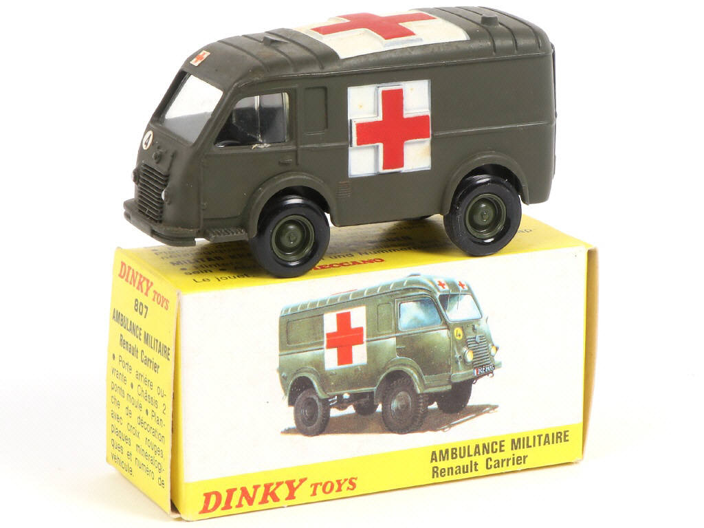 Lot 358 - DINKY TOYS (FRANCE) (1)