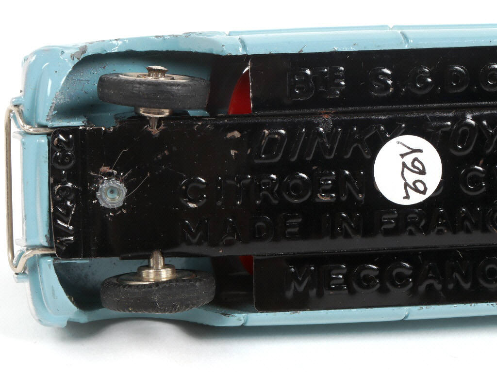 Lot 336 - DINKY TOYS (FRANCE) (1)