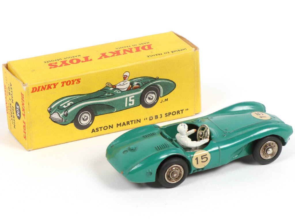 Lot 333 - DINKY TOYS (FRANCE) (1)