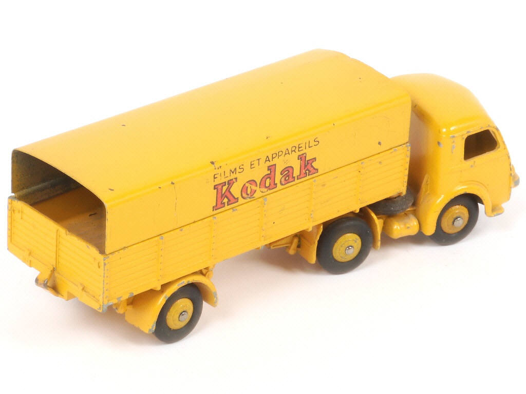 Lot 350 - DINKY TOYS (FRANCE) (1)