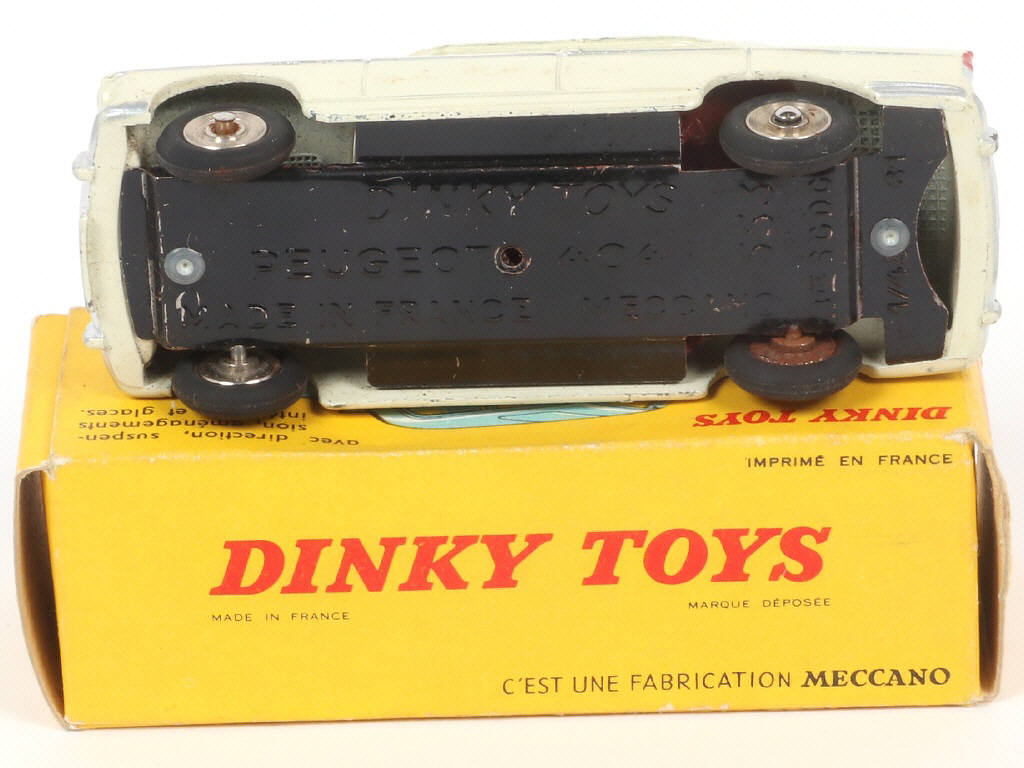 Lot 240 - DINKY TOYS (FRANCE) (1)
