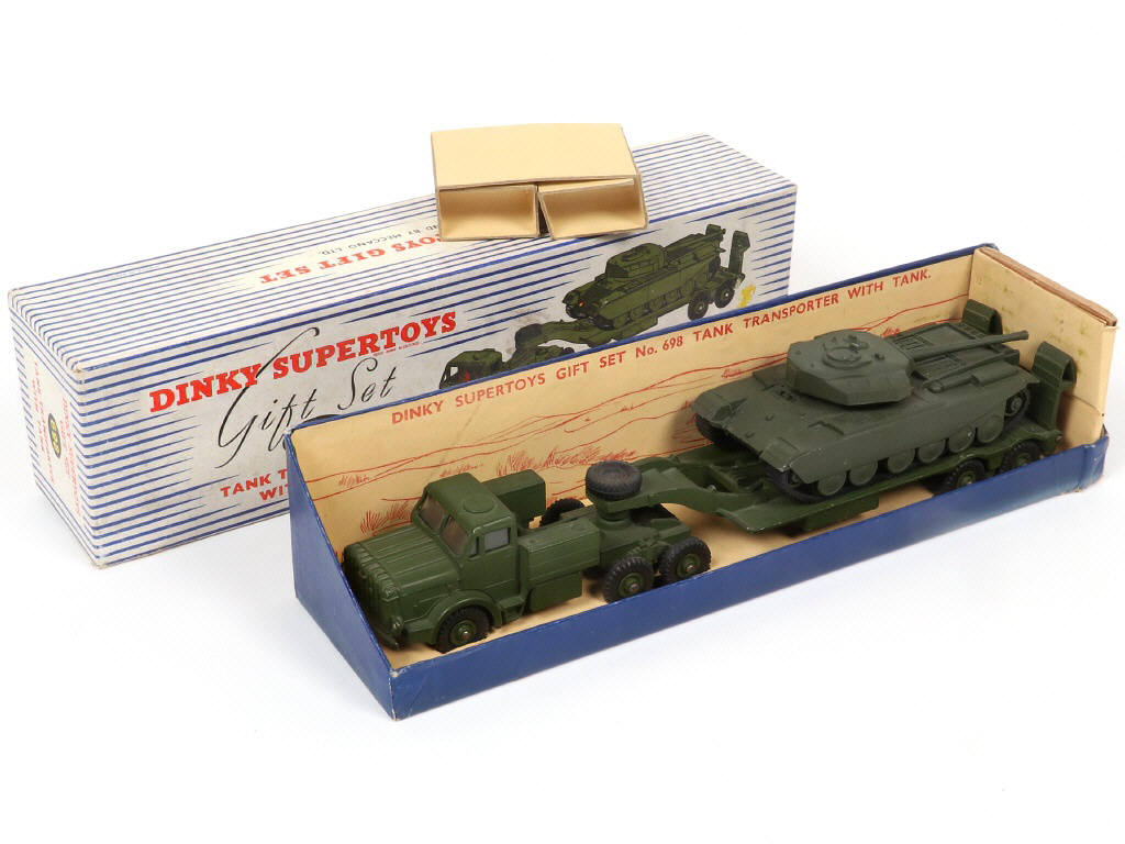 Lot 186 - DINKY TOYS (GB) (1)
