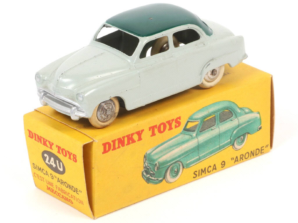 Lot 239 - DINKY TOYS (FRANCE) (1)