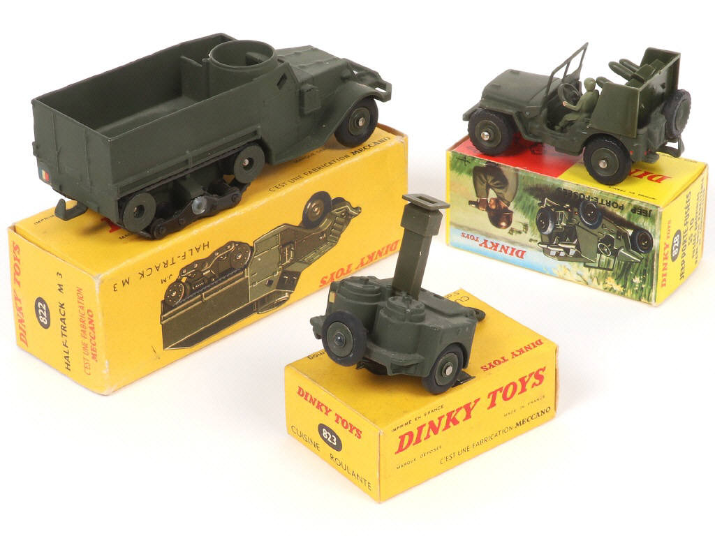 Lot 300 - DINKY TOYS (FRANCE) (3)