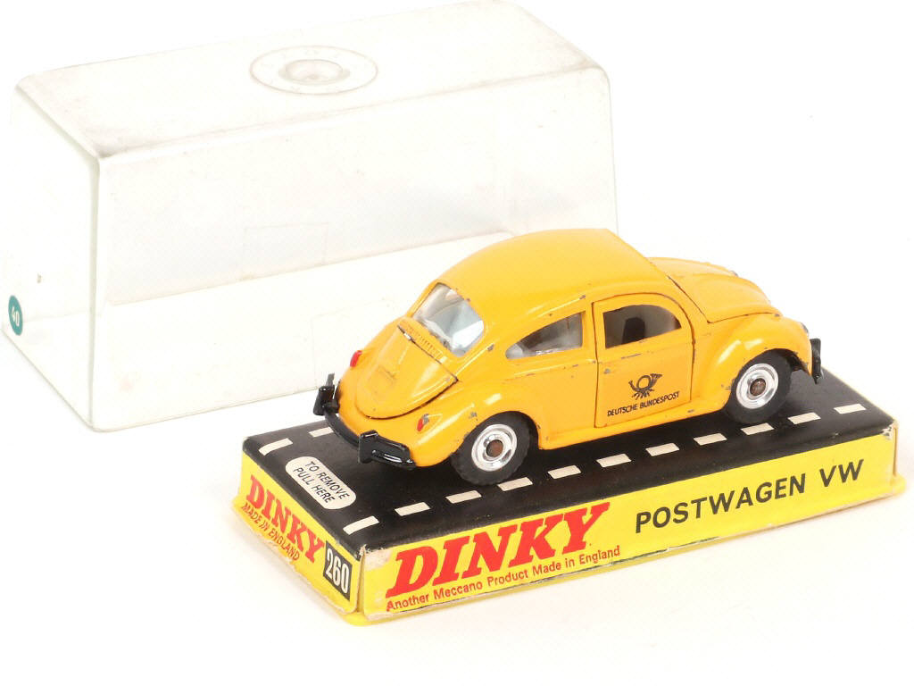 Lot 180 - DINKY TOYS (GB) (1)