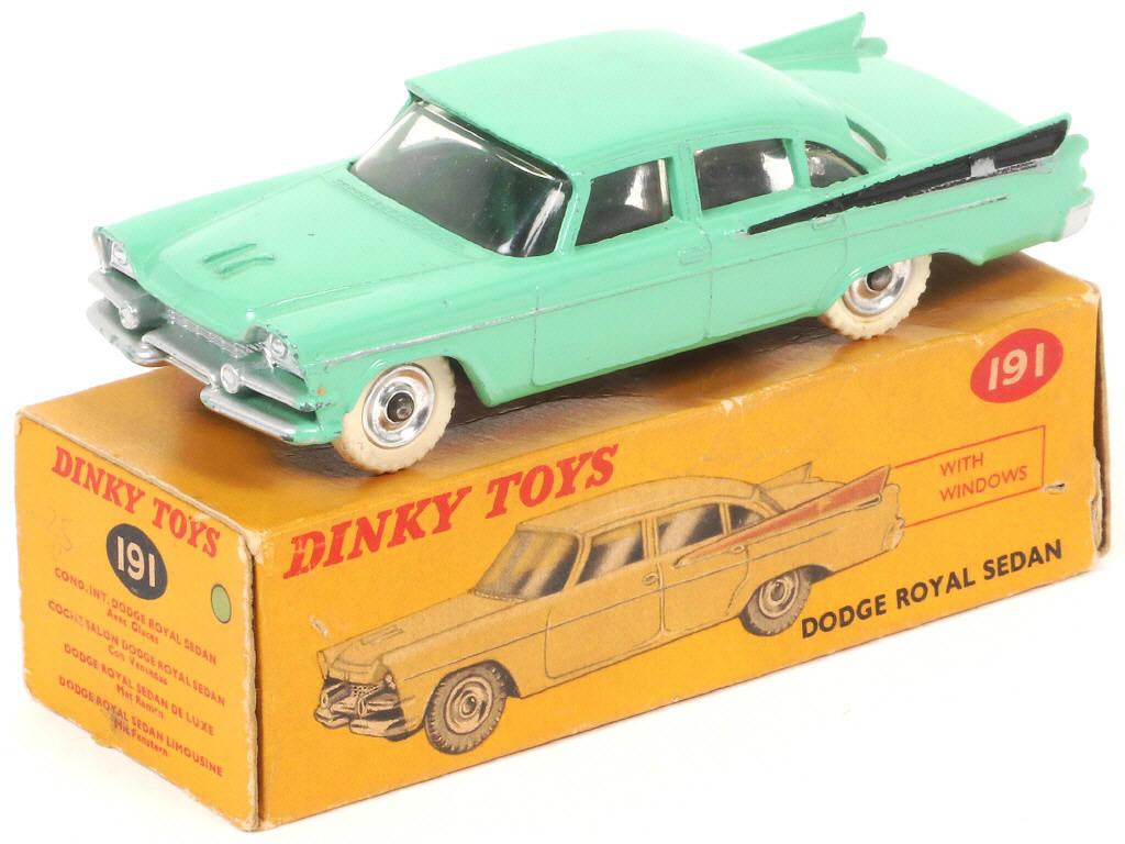 Lot 171 - DINKY TOYS (GB) (1)