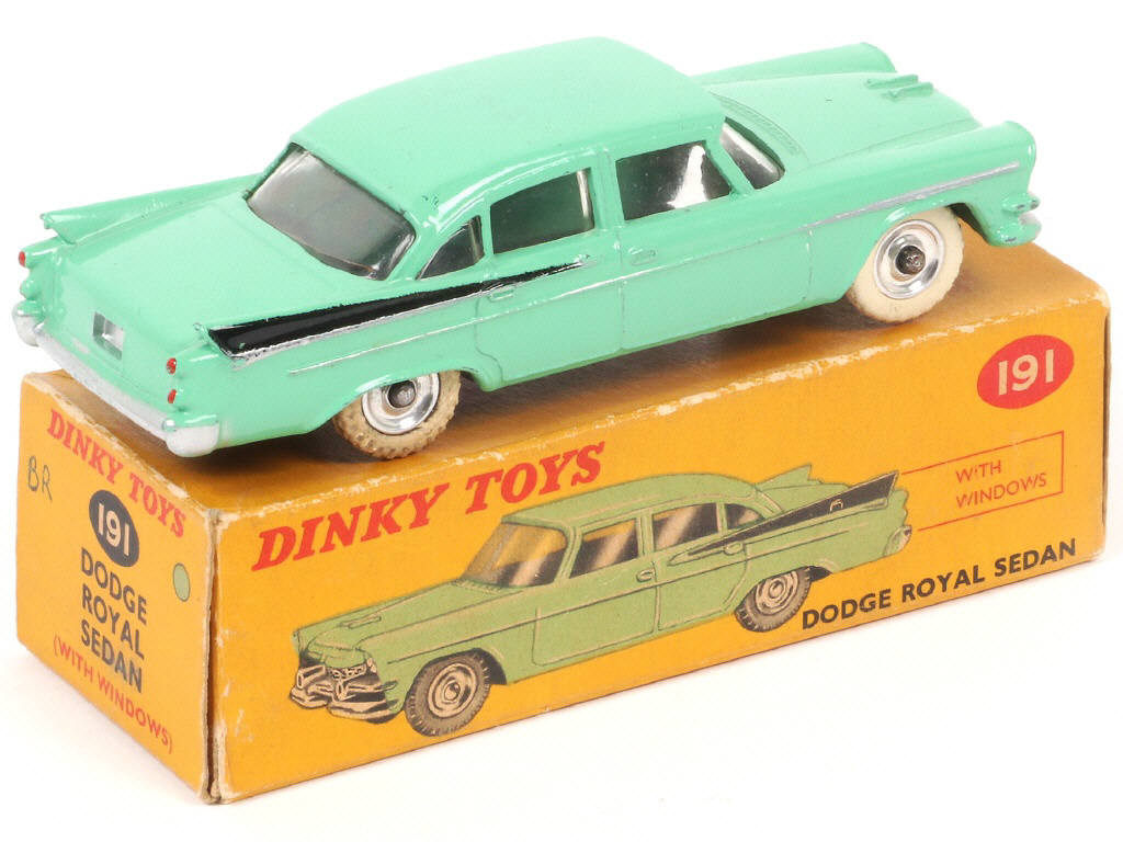Lot 171 - DINKY TOYS (GB) (1)