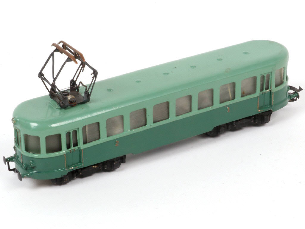 Lot 27 - P.M.P. 'HO' (FRANCE) (1)