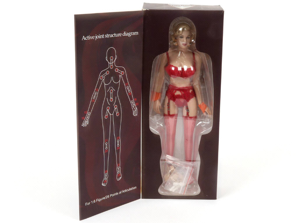 Lot 122 - JIAOU DOLL (USA) (1)