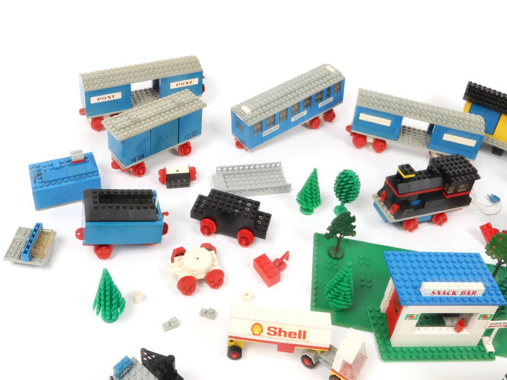 Lot 307 - LEGO (DANEMARK) (16)