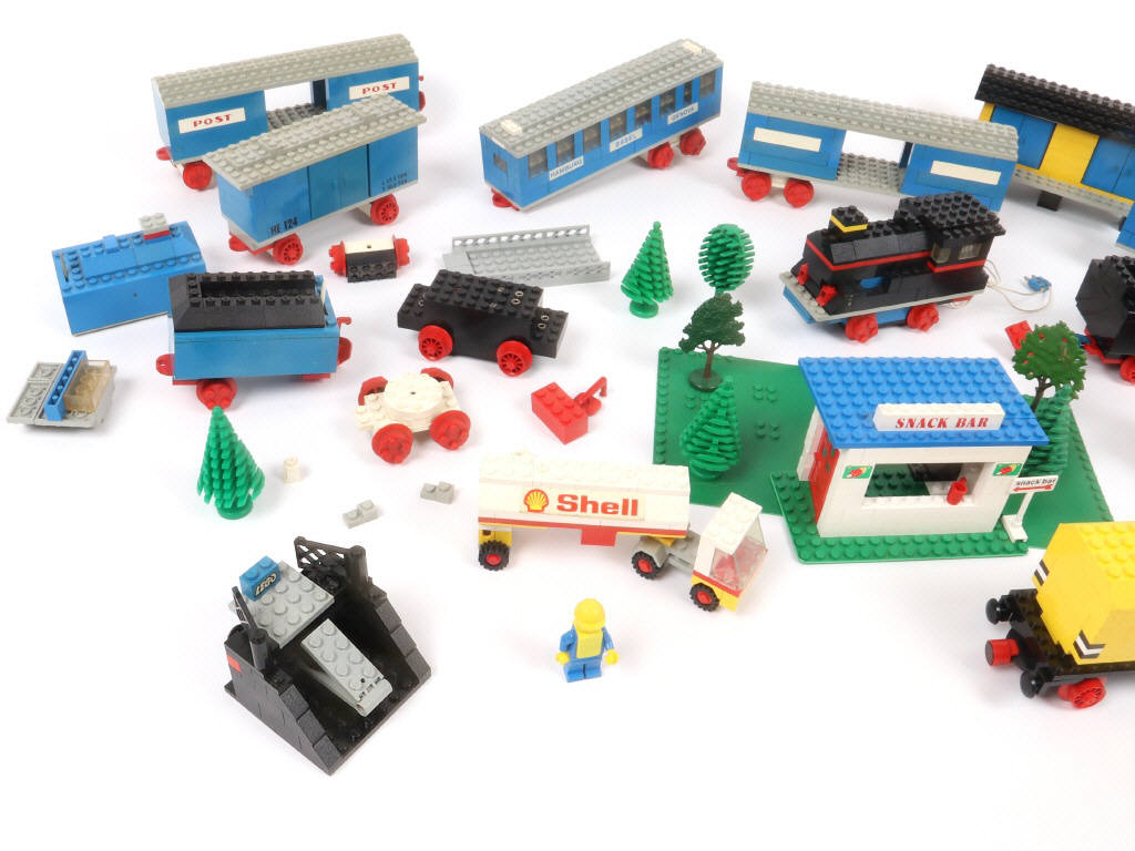 Lot 307 - LEGO (DANEMARK) (16)