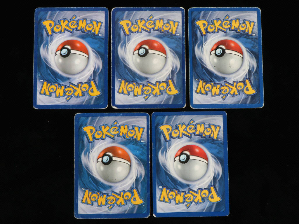 Lot 47 - POKEMON COMPANY (FRANCE) (5)