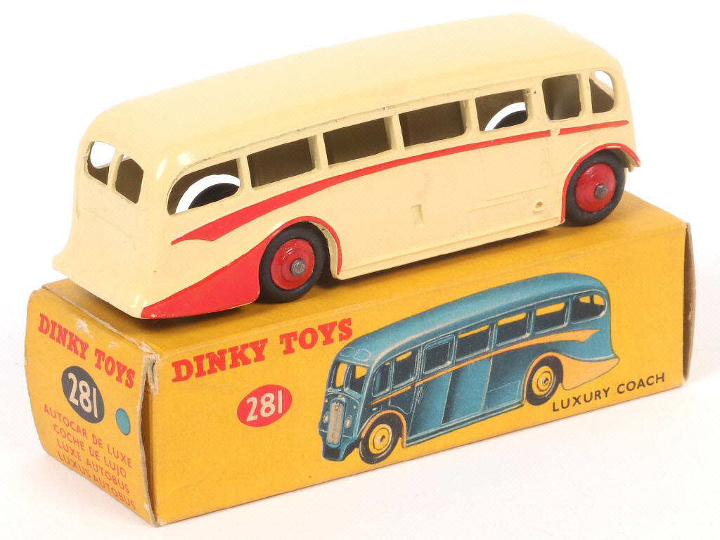 Lot 313 - DINKY TOYS (GB) (1)