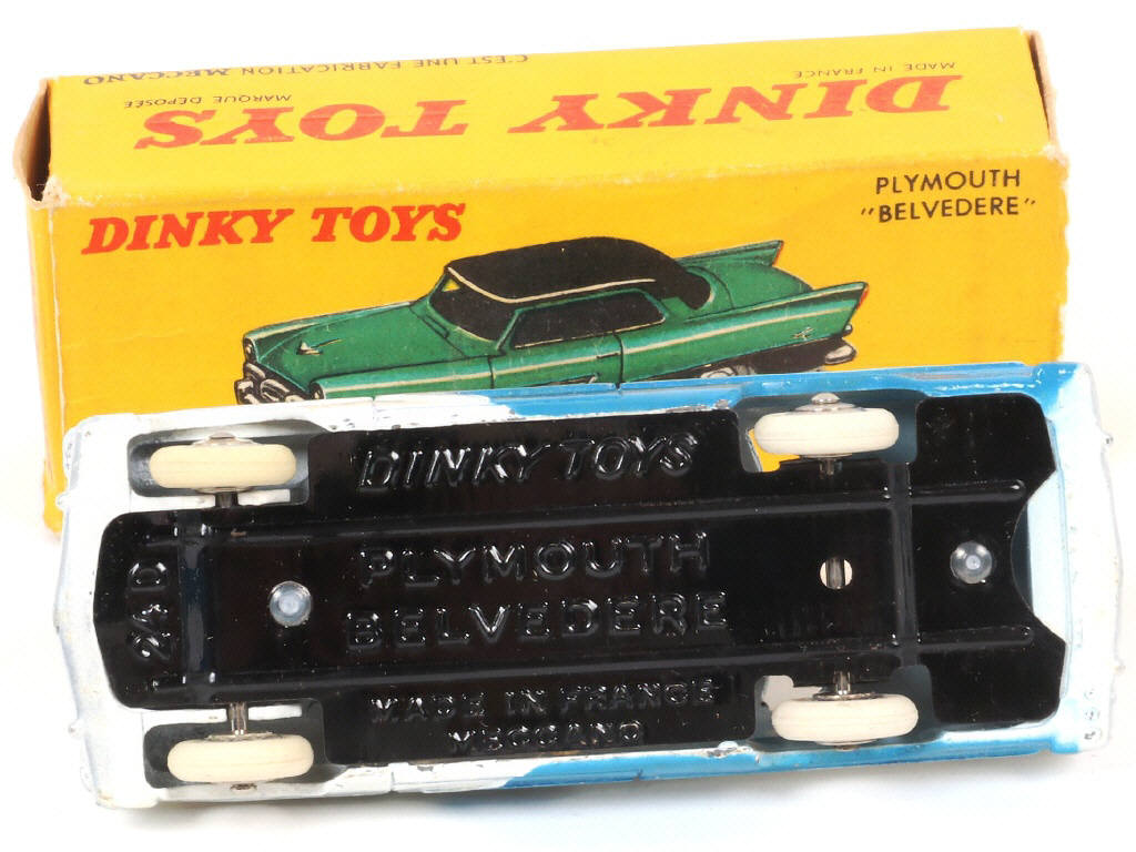 Lot 396 - DINKY TOYS (FRANCE) (1)