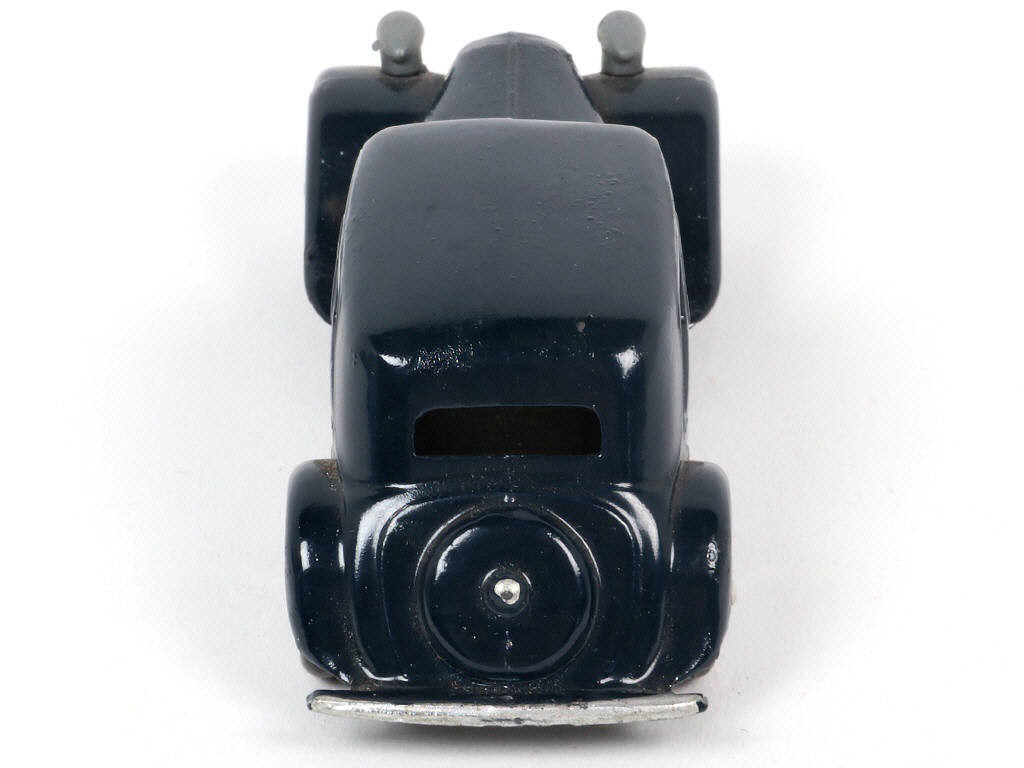 Lot 375 - DINKY TOYS (FRANCE) (1)