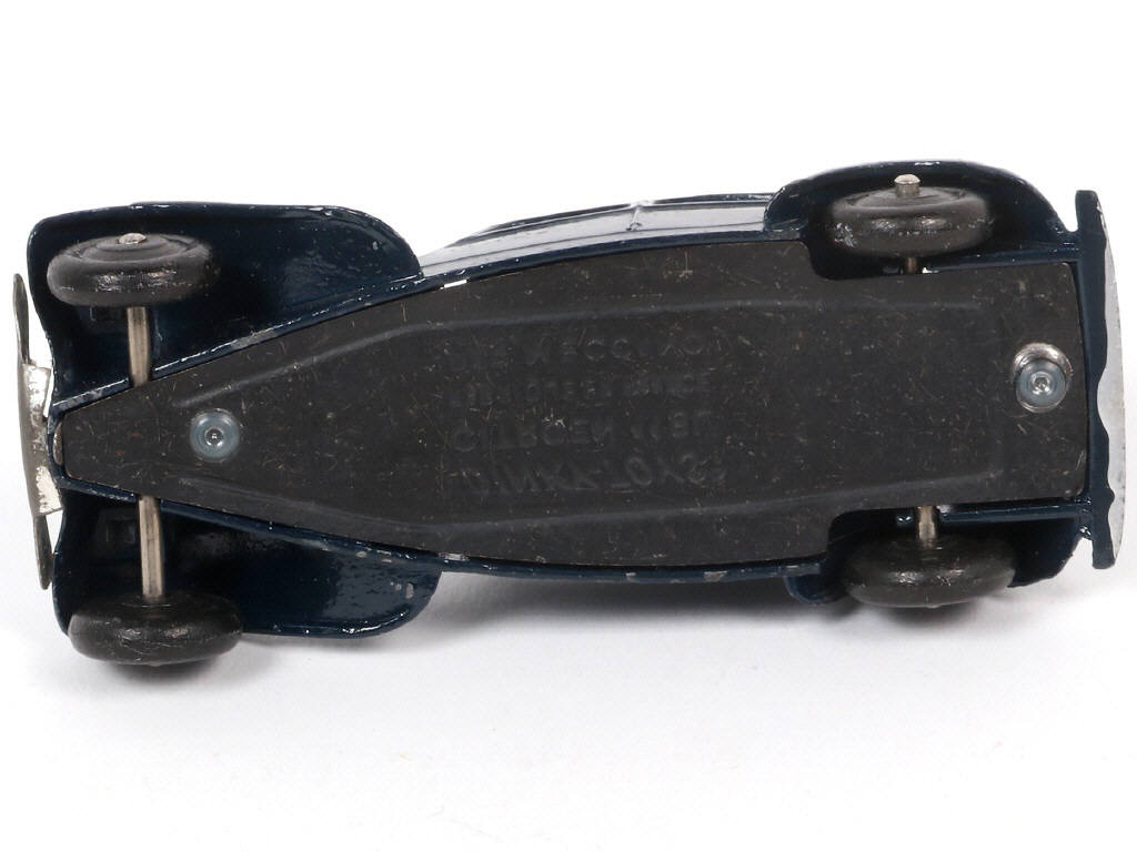 Lot 375 - DINKY TOYS (FRANCE) (1)