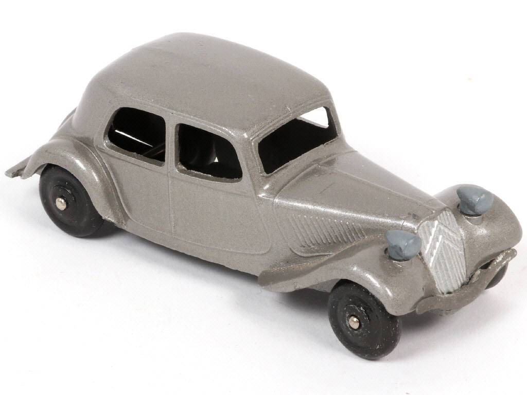 Lot 374 - DINKY TOYS (FRANCE) (1)