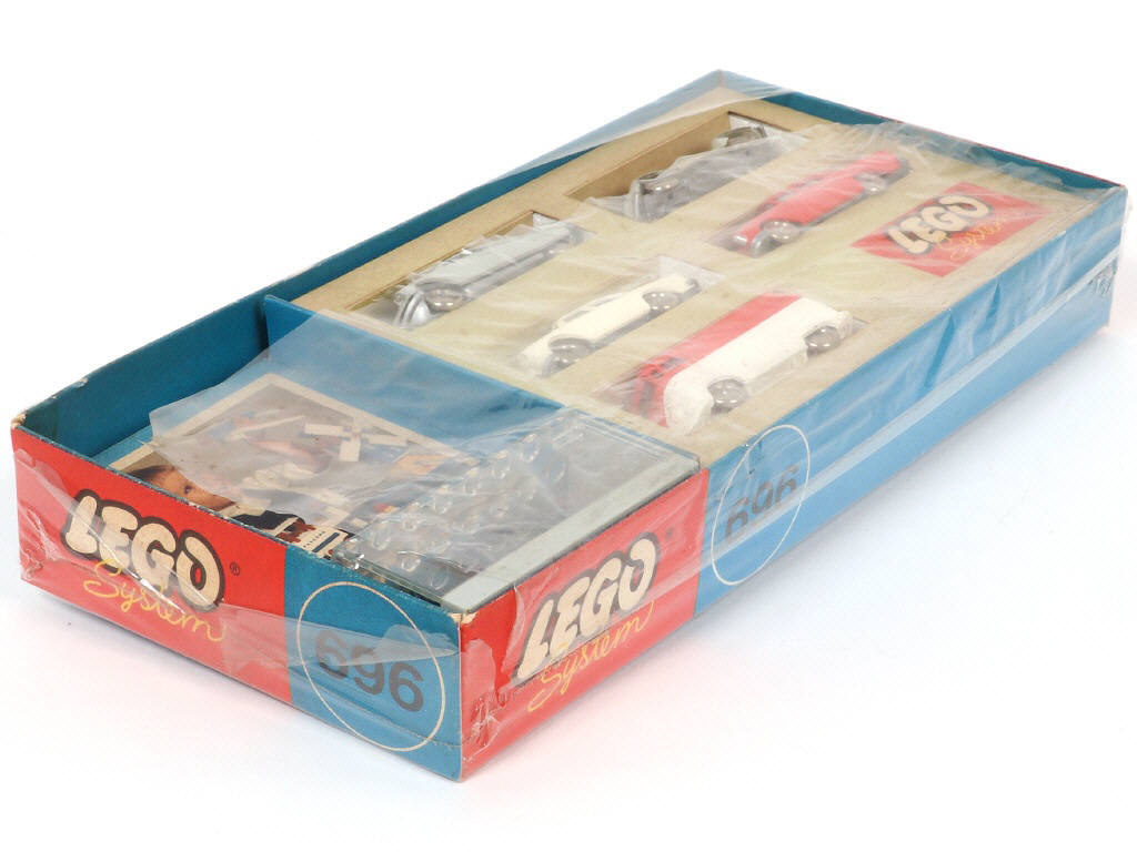 Lot 94 - LEGO (DANEMARK) (1)
