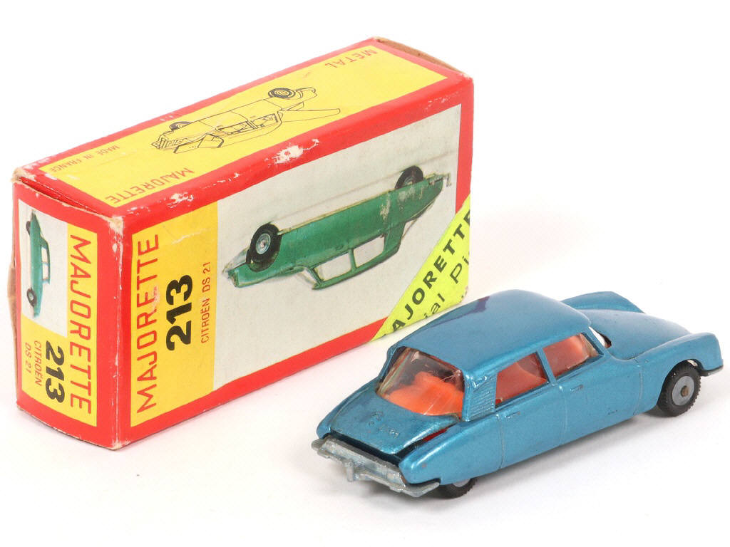 Lot 233 - MAJORETTE (FRANCE) (1)