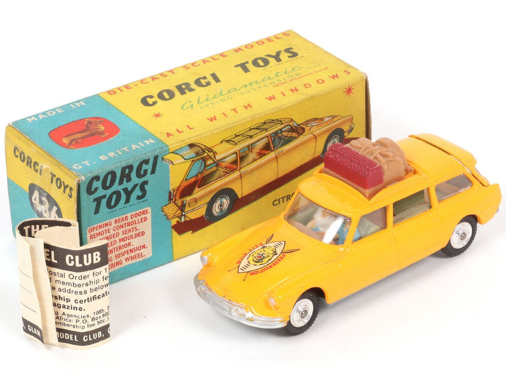 Lot 165 - CORGI TOYS (GB) (1)