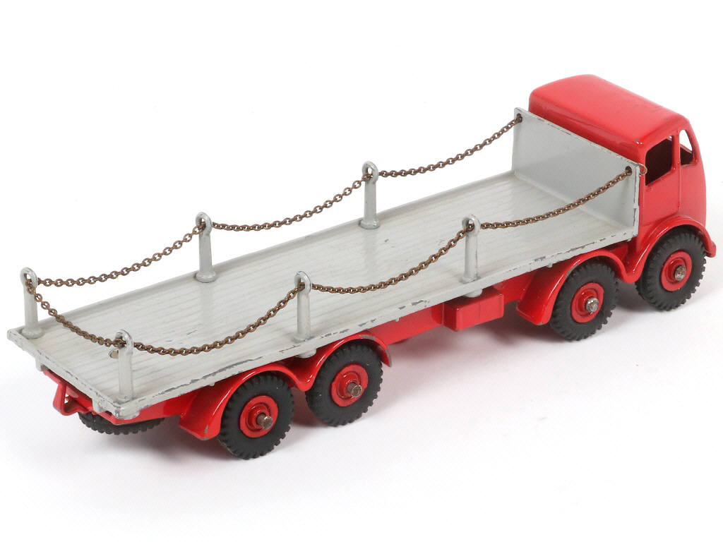 Lot 328 - DINKY TOYS (GB) (1)