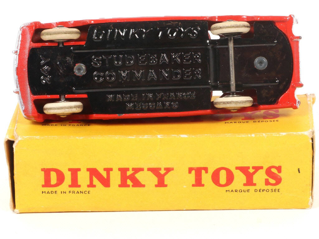 Lot 418 - DINKY TOYS (FRANCE) (1)