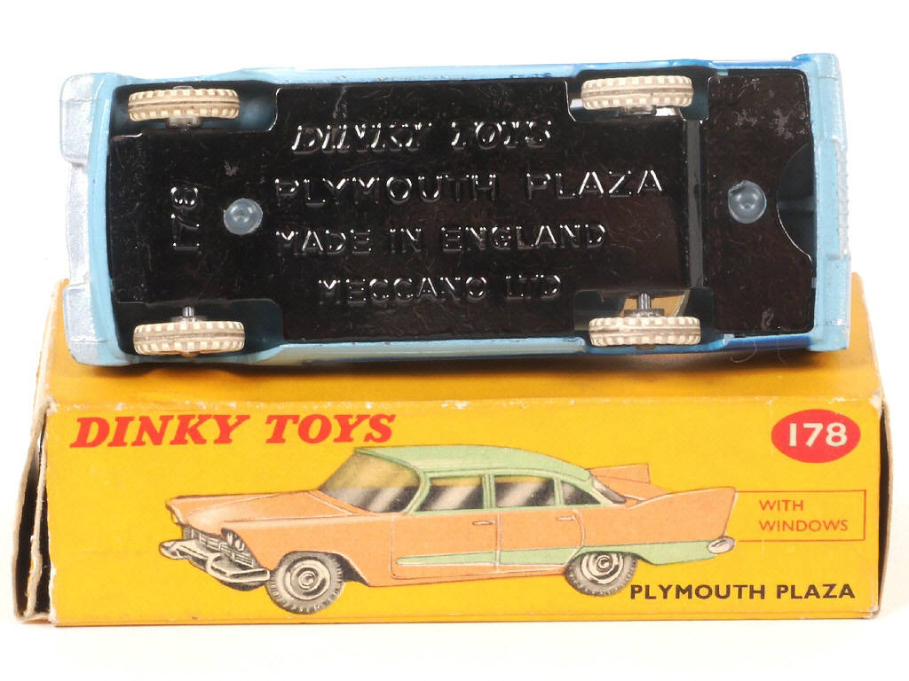 Lot 285 - DINKY TOYS (GB) (1)
