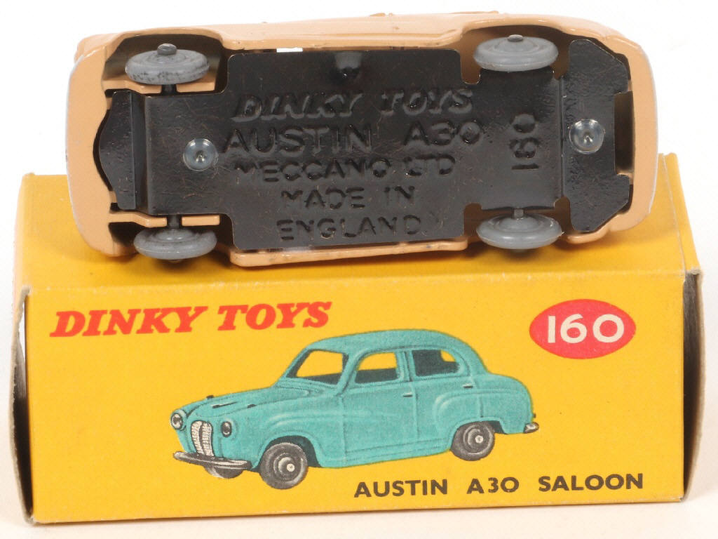 Lot 277 - DINKY TOYS (GB) (1)