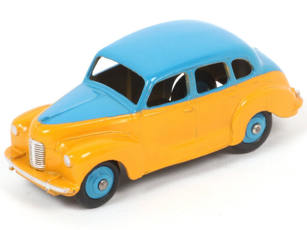 Lot 259 - DINKY TOYS (GB) (1)