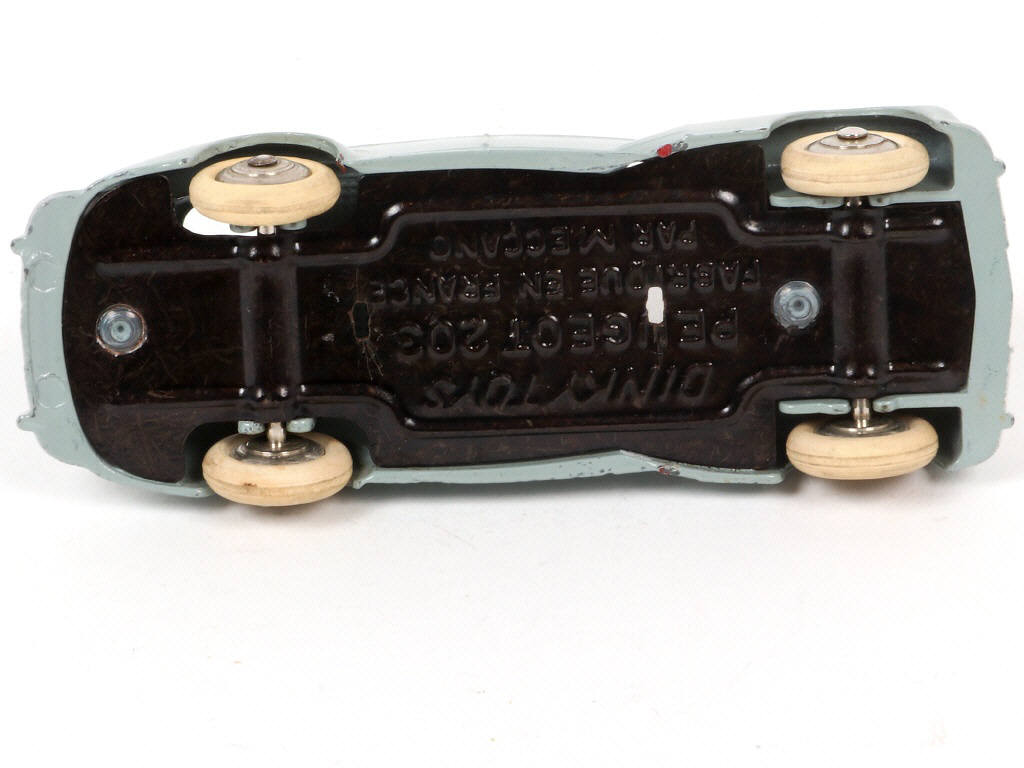 Lot 376 - DINKY TOYS (FRANCE) (1)