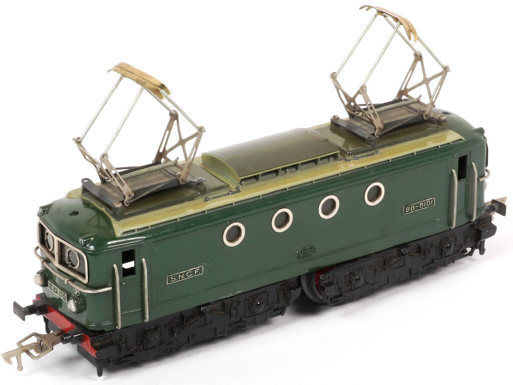 Lot 9 - JEP (FRANCE) (1)