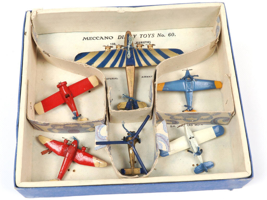 Lot 350 - DINKY TOYS (GB) (1)