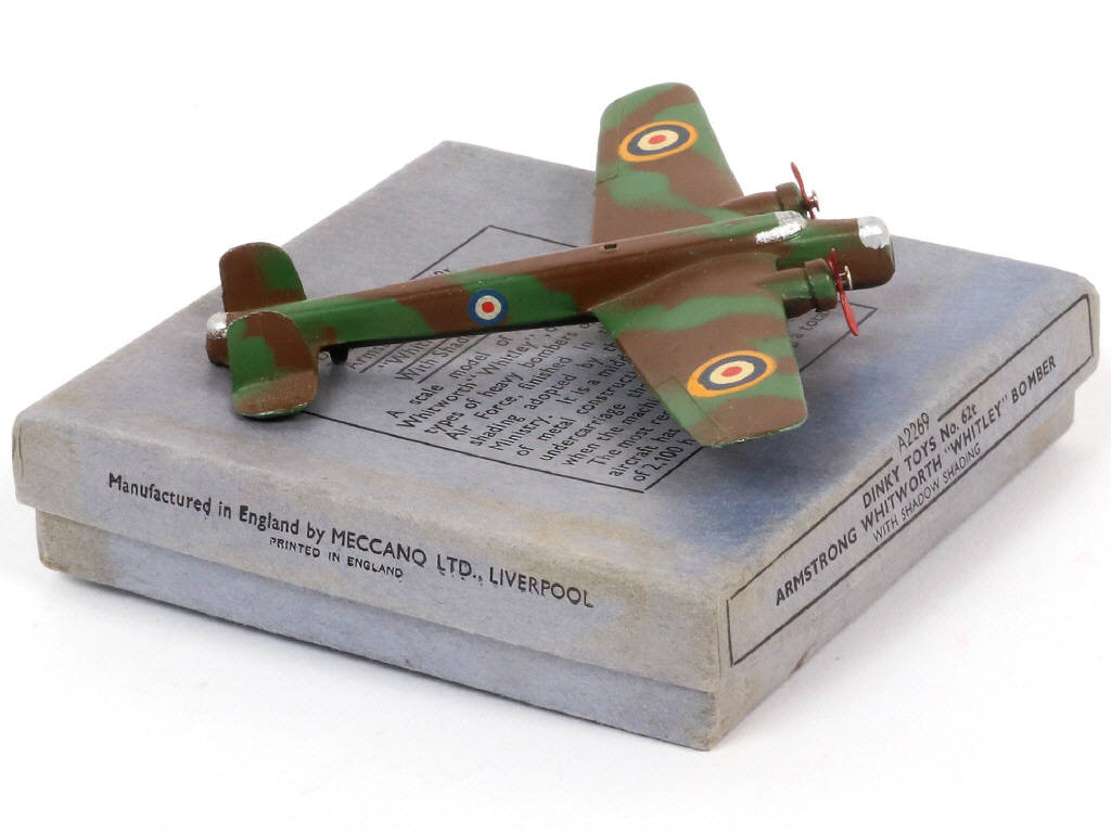 Lot 341 - DINKY TOYS (GB) (1)