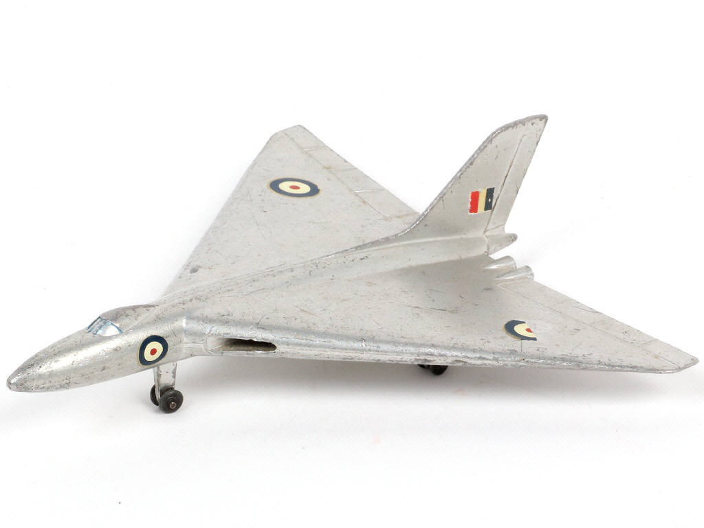 Lot 337 - DINKY TOYS (GB) (1)