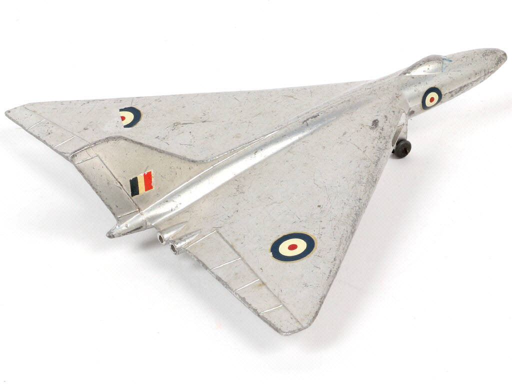 Lot 337 - DINKY TOYS (GB) (1)