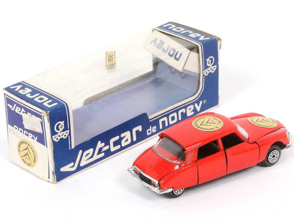 Lot 211 - NOREV - JET CAR (FRANCE) (1)