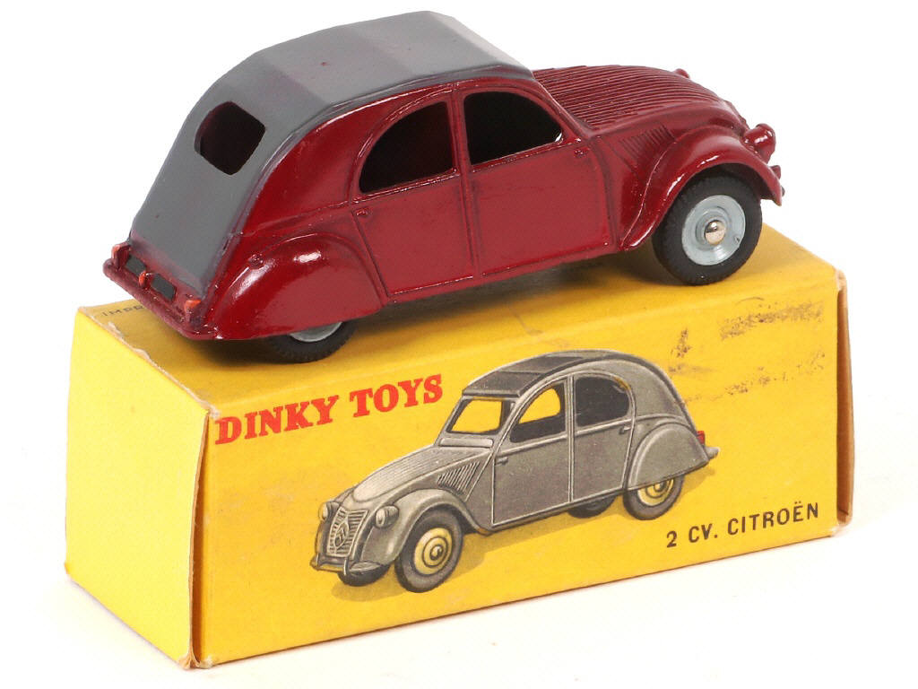 Lot 413 - DINKY TOYS (FRANCE) (1)
