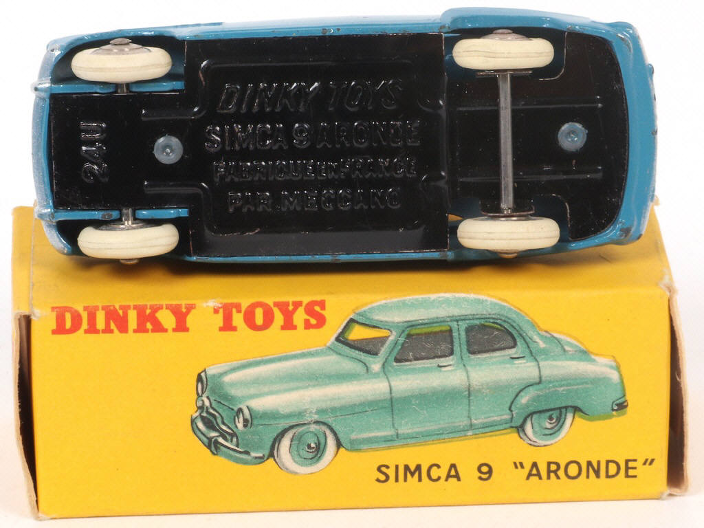 Lot 414 - DINKY TOYS (FRANCE) (1)