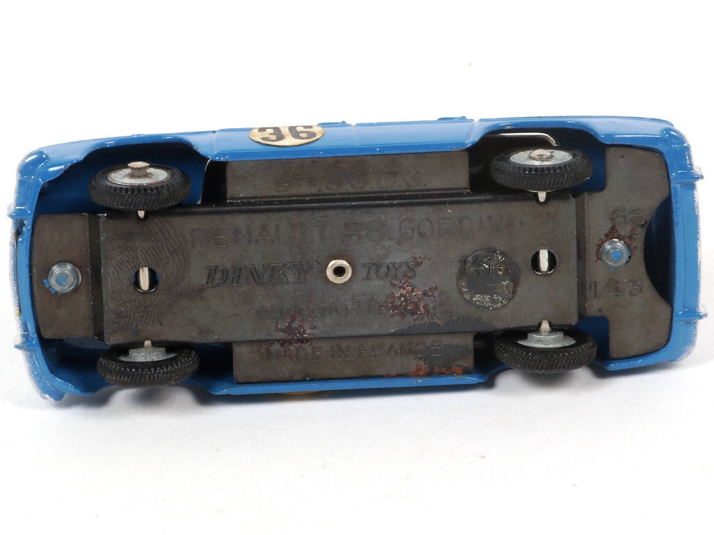 Lot 384 - DINKY TOYS (FRANCE) (1)
